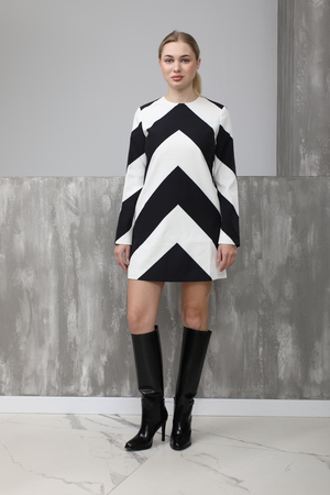 Сукня чорно-біла текстиль 023521