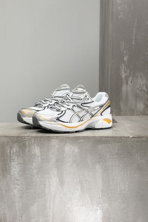 Спорт кросівки, жовта полоса білі текстиль 025329