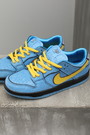 Спорт кроссовки, желтые шнурки и лого синяя кожа 026064
