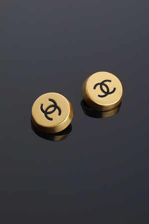 Сережки круглі,чорне лого золоті 026125