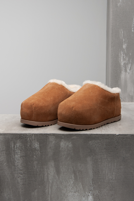 Ugg коричневый замш 032790