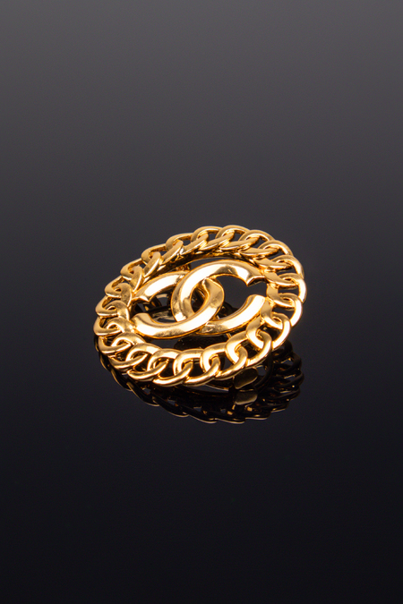 Брошь золотое лого золото 034094