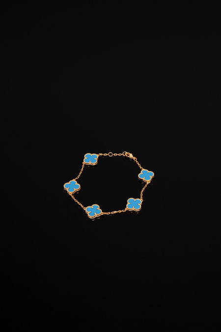 Браслет 5 квіточок, золоте обрамлення синій 035901