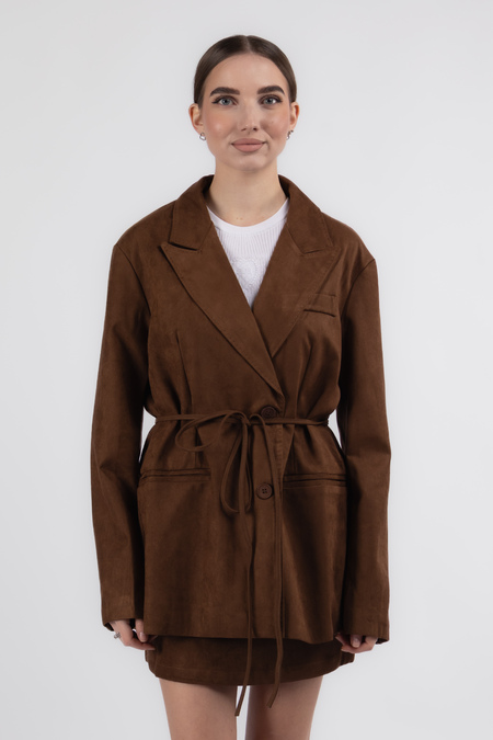 Піджак гудзики ремінець тонкий темно-коричневий еко-замш 037700