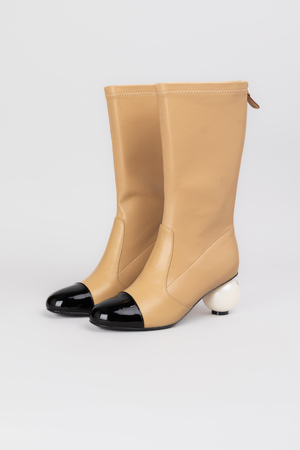 Чоботи середні перлина на підборах світло-бежева шкіра 037967