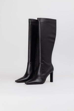 Чоботи підбори чорна шкіра 037976