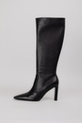 Сапоги каблуки черная кожа 037976