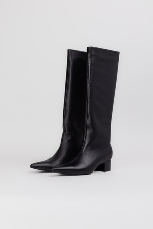 Чоботи чорна шкіра 037986