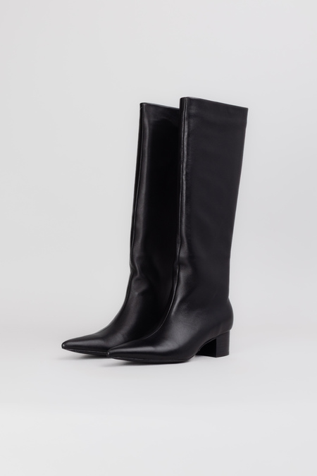 Чоботи чорна шкіра 037986