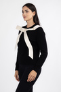 Свитер белый бант черный котон 038111