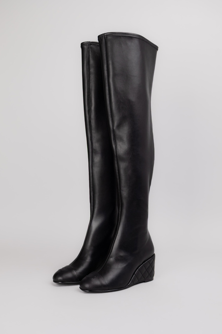 Чоботи довгі чорна шкіра 038146