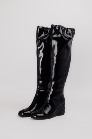 Чоботи чорна шкіра лак 038411